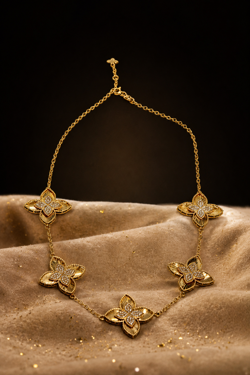 PRINCESS FLOWER NECKLASS - View 2