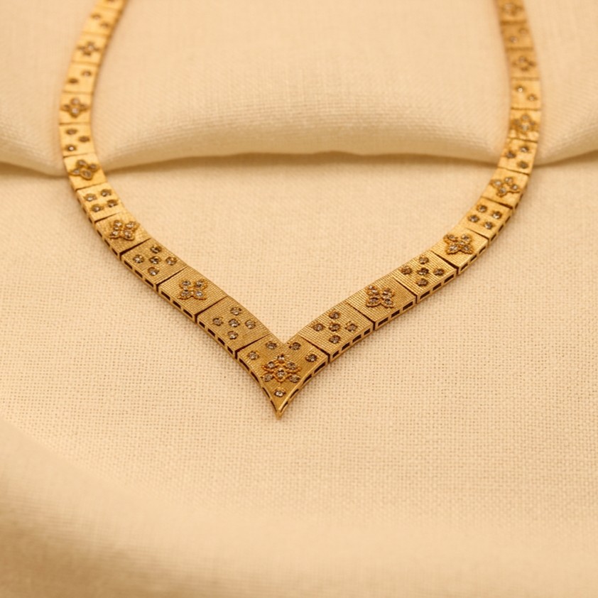 ROBERTO MATT NECKLACE